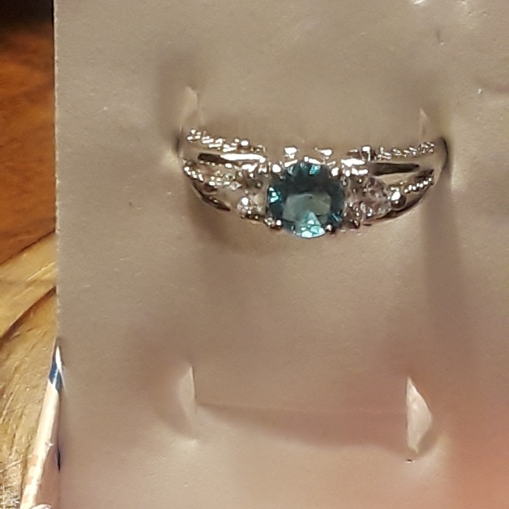 Ladies ring - Picture 8 of 8
